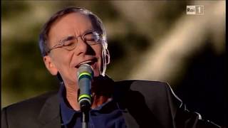 Roberto Vecchioni  Chiamami Ancora Amore SANREMO 2011 [upl. by Acirretal]